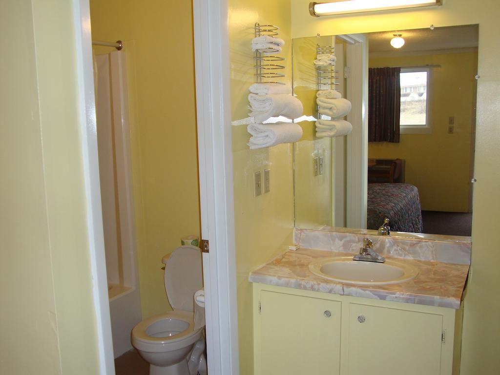 Economy Inn Crossville Room photo